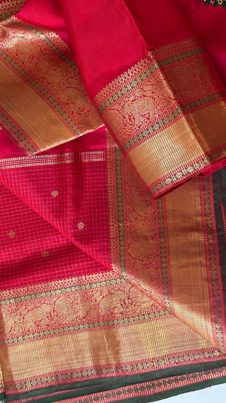 Pure kanchi red small checks butta kanjivaram silk saree with prestitched blouse