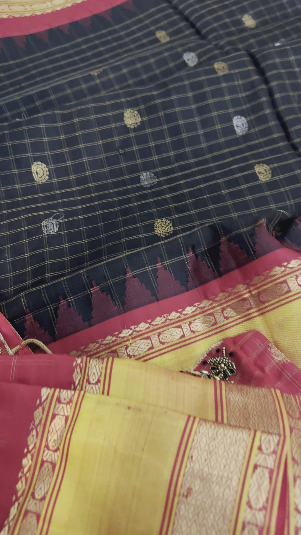 Black saree Pure Gadwal silk saree with prestitched blouse online shopping